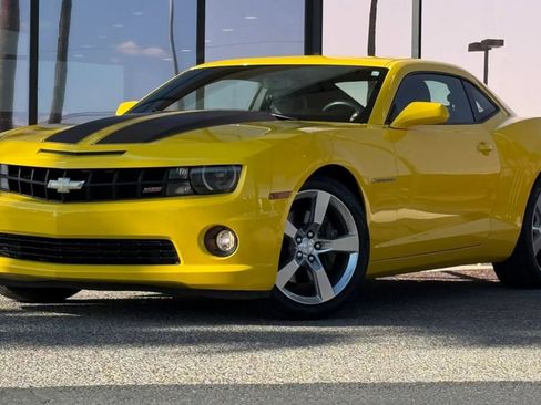 Used 2011 Chevrolet Camaro SS w/ RS Package image 3