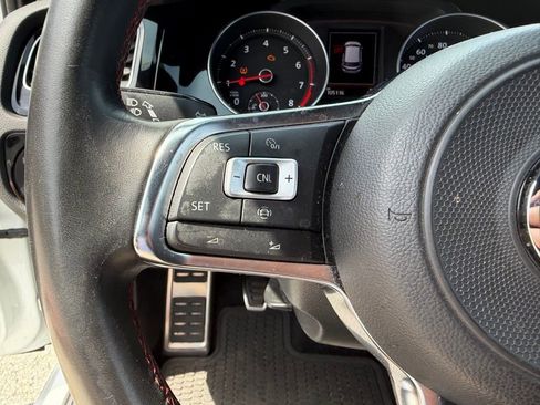 Used 2020 Volkswagen GTI S image 27