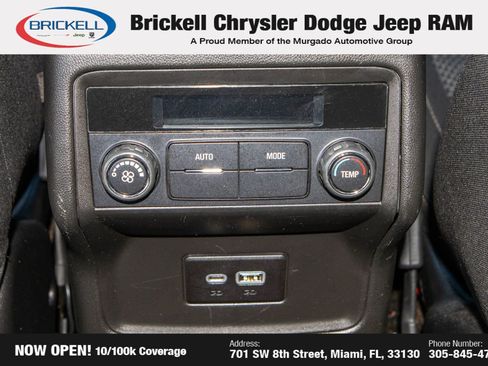 Used 2023 GMC Acadia SLE image 20