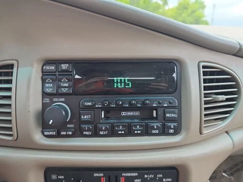 Used 2003 Buick Century Custom FWD image 21