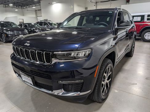 Used 2024 Jeep Grand Cherokee L Limited w/ Trailer Tow Package image 3