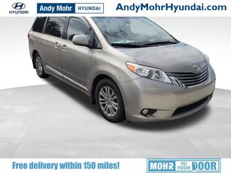 Used 2017 Toyota Sienna XLE w/ XLE Navigation Package FWD video 1