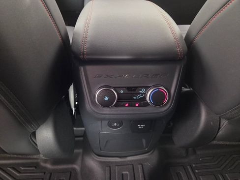 Used 2026 Ford Explorer ST-Line w/ ST-Line Street Pack RWD image 24