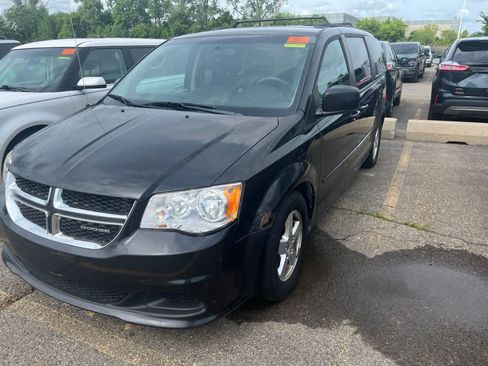 Used 2012 Dodge Grand Caravan SXT FWD image 4