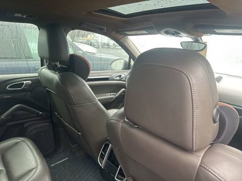 Used 2016 Porsche Cayenne image 14