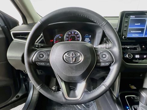 Used 2022 Toyota Corolla Cross LE AWD/4WD image 18