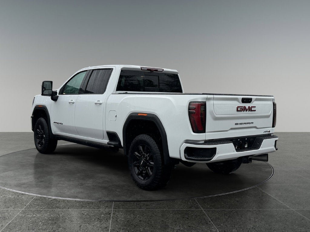 Used 2024 GMC Sierra 2500 AT4 w/ AT4 Premium Plus Package AWD/4WD image 8