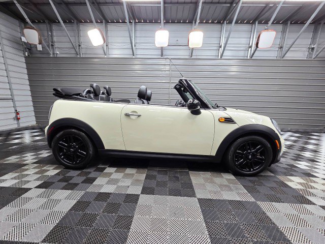 Used 2015 MINI Cooper Convertible FWD image 9