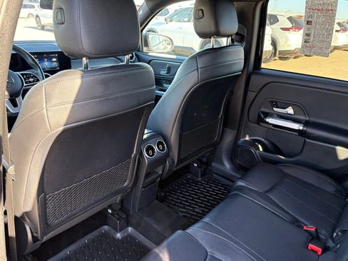 Used 2021 Mercedes-Benz GLB 250 image 36