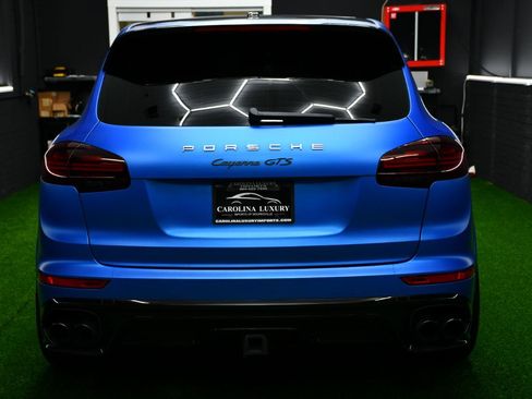 Used 2017 Porsche Cayenne GTS AWD/4WD image 4