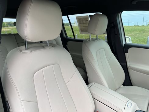 Certified 2025 Mercedes-Benz GLB 250 4MATIC image 35