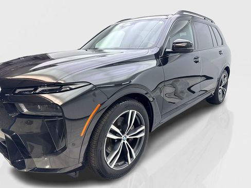 Used 2023 BMW X7 xDrive40i w/ M Sport Package AWD/4WD image 11