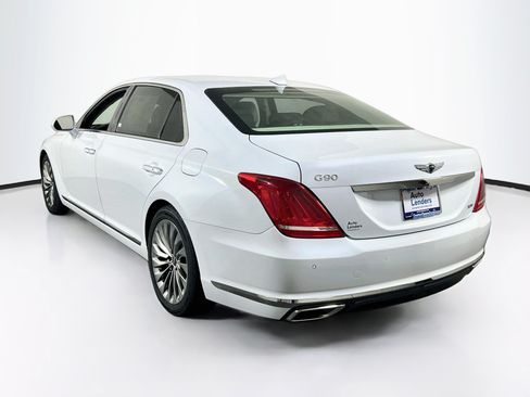 Used 2019 Genesis G90 3.3T Premium RWD image 7