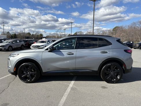 Used 2024 Buick Envision Sport Touring image 4