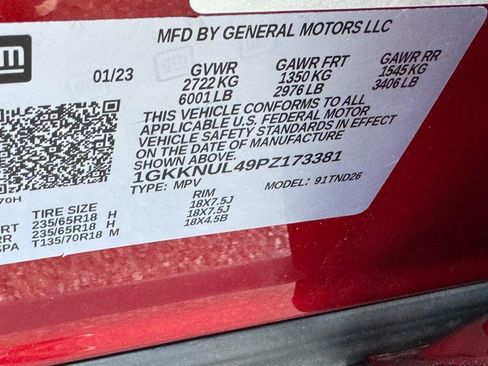 Used 2023 GMC Acadia SLT AWD/4WD image 26