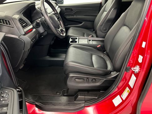 Used 2025 Honda Odyssey Sport-L image 18