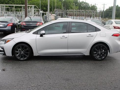 Used 2023 Toyota Corolla SE image 4
