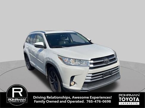 Used 2017 Toyota Highlander XLE w/ Protection Package #3 AWD/4WD image 9