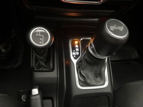 Used 2022 Jeep Wrangler Unlimited Sport image 40