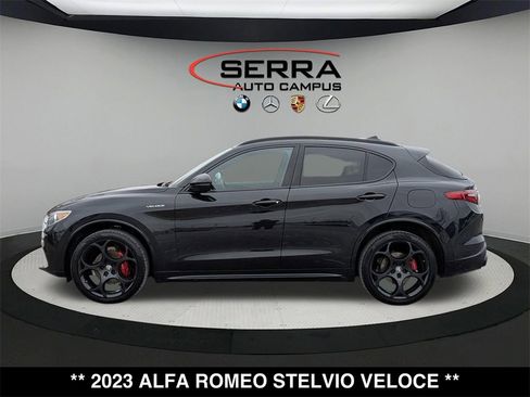 Used 2023 Alfa Romeo Stelvio Veloce image 16