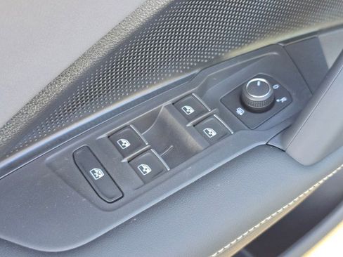 New 2026 Volkswagen Tiguan SE AWD/4WD image 27