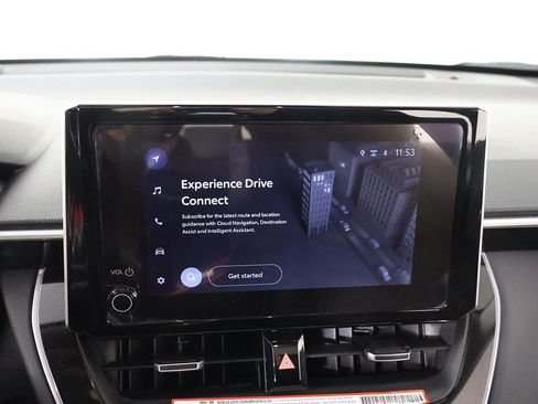 Used 2025 Toyota Corolla Cross XLE image 42