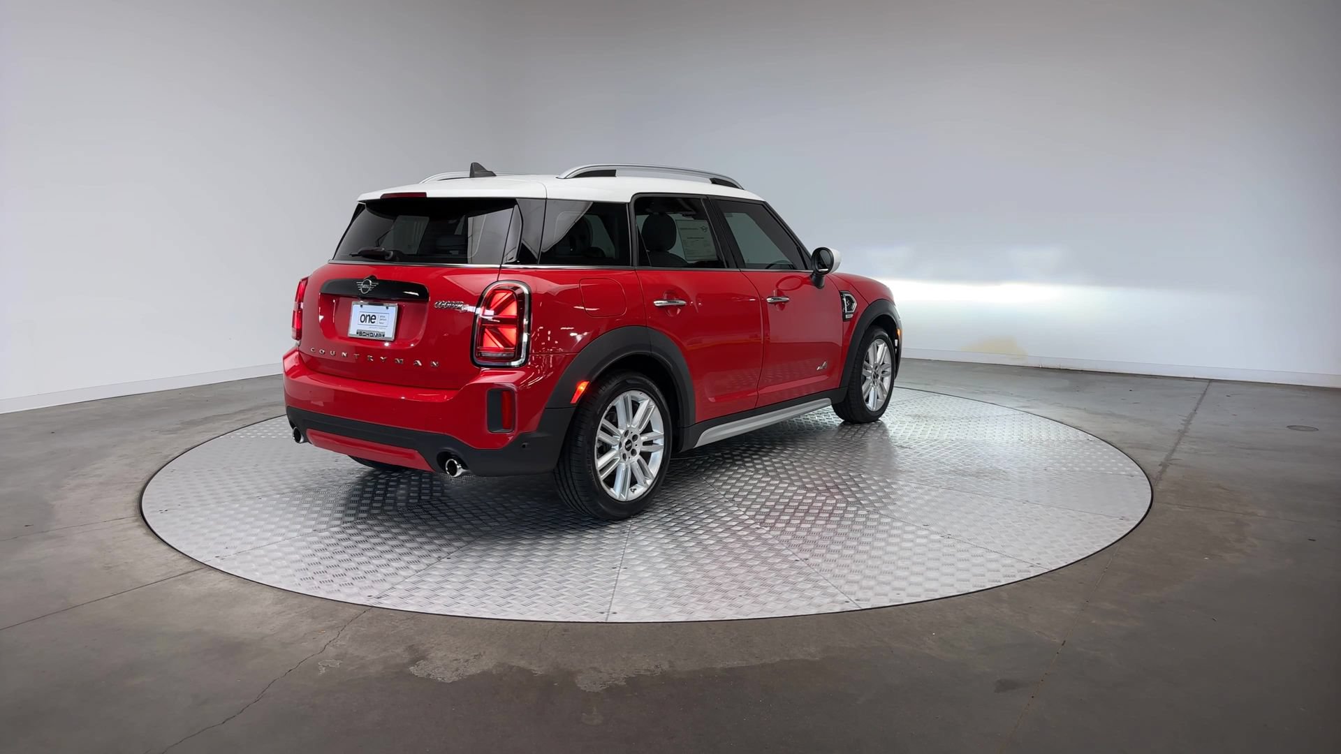 Certified 2024 MINI Cooper Countryman S w/ Signature Upholstery Package AWD/4WD image 8
