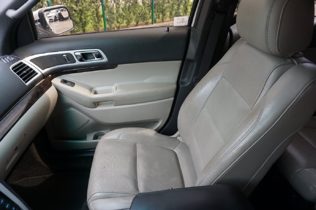 Used 2013 Ford Explorer Limited FWD image 39