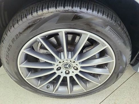 Used 2025 Mercedes-Benz GLE 350 4MATIC image 57