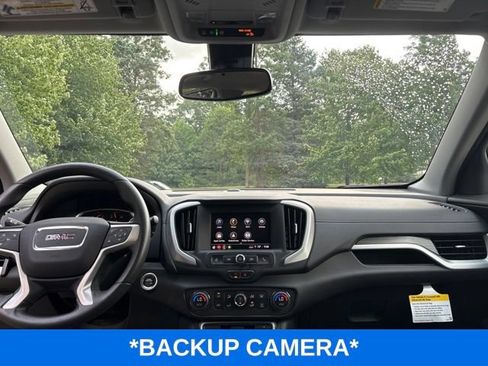 Used 2023 GMC Terrain SLE w/ Driver Convenience Package FWD image 8