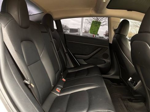 Used 2023 Tesla Model 3 Standard Range image 26