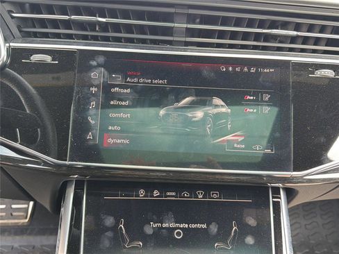 Used 2021 Audi RS Q8 w/ Luxury Package AWD/4WD image 16
