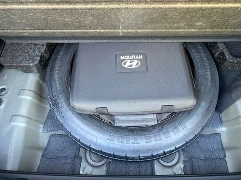 Used 2025 Hyundai Tucson SEL FWD image 22