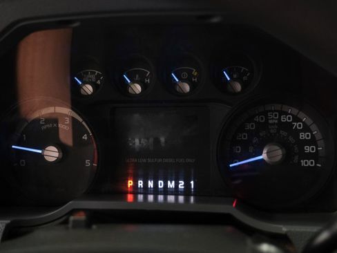 Used 2016 Ford F550 4x4 Crew Cab Super Duty image 16