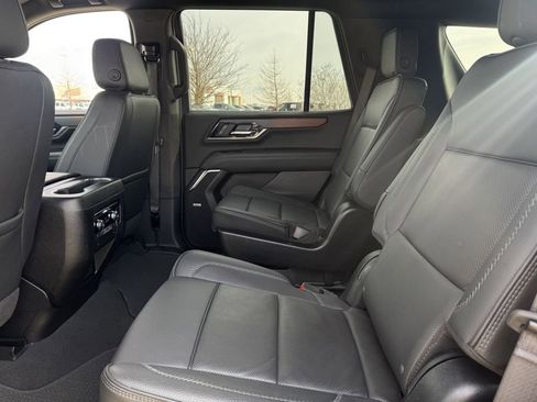 Used 2025 GMC Yukon Denali image 28