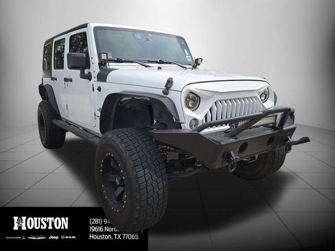 Used 2015 Jeep Wrangler Unlimited Sport image 3