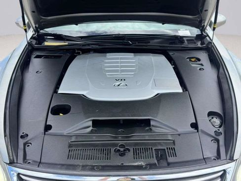 Used 2016 Lexus LS 460 w/ Comfort Package RWD image 67