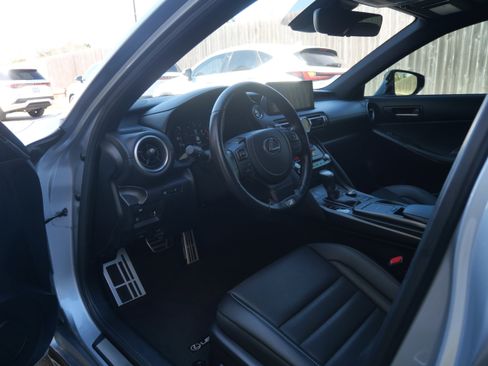 Certified 2022 Lexus IS 350 F Sport w/ Dynamic Handling Package image 17