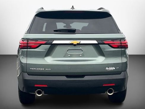 Used 2023 Chevrolet Traverse LT image 4