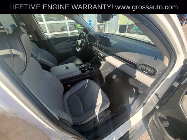 Used 2025 Honda Pilot Elite image 27