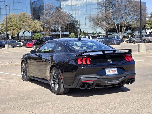 Used 2024 Ford Mustang Dark Horse image 4