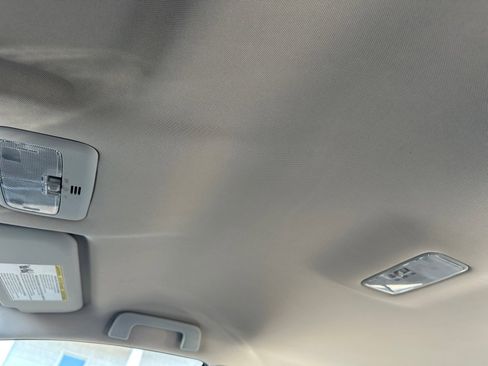 Used 2015 Toyota Corolla L image 24