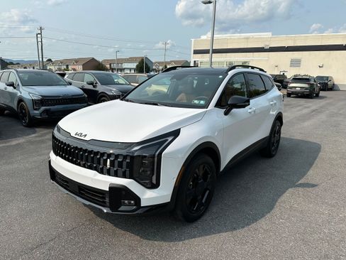 New 2026 Kia Sportage X-Line w/ X-Line Technology Package AWD/4WD image 1