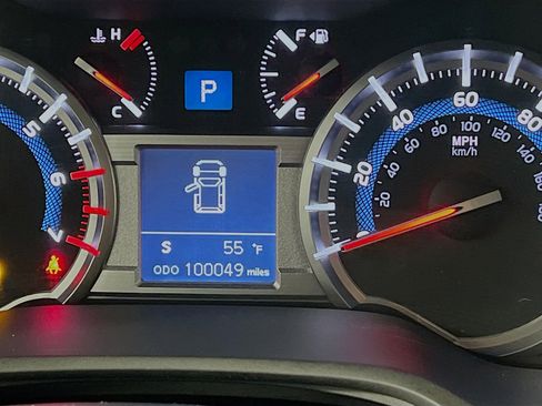 Used 2018 Toyota 4Runner SR5 image 22