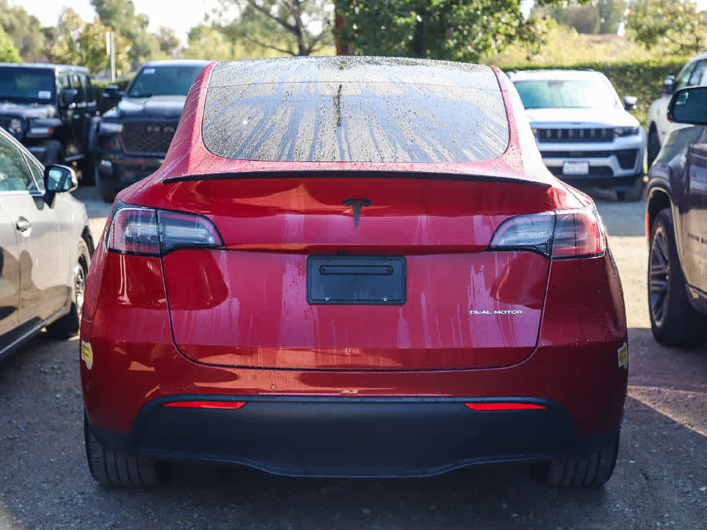 Used 2022 Tesla Model Y Long Range AWD/4WD image 8