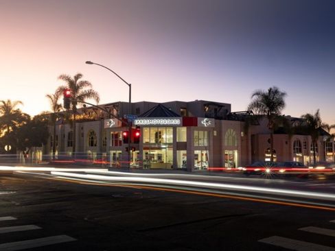 Used 2022 Bentley Bentayga image 76