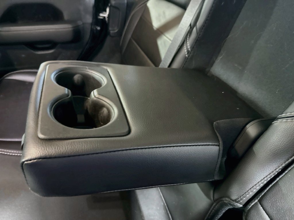 Used 2023 Jeep Wrangler Unlimited Sahara w/ Cold Weather Group AWD/4WD image 26
