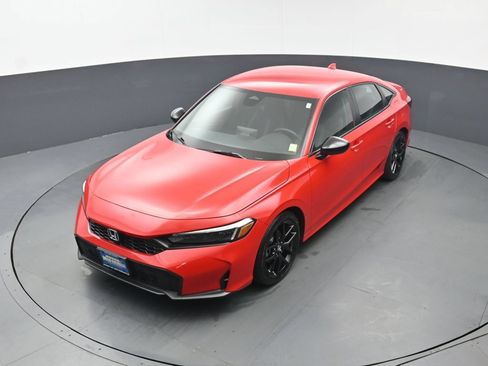 Certified 2025 Honda Civic Sport image 31