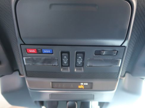 Used 2026 Subaru Outback Premium AWD/4WD image 28