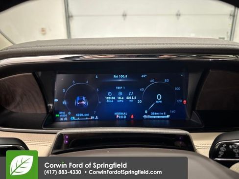 Used 2024 Lincoln Navigator Reserve image 19